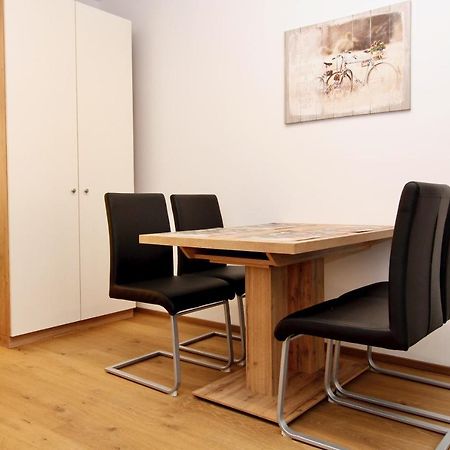 Central Studio Work And Travel فيينا المظهر الخارجي الصورة